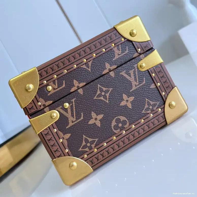 Fashionrepsfam ru 2210YA0102 Bag LV 0806
